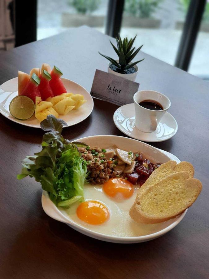 Le Lert Hotel Ratchaburi Exteriér fotografie
