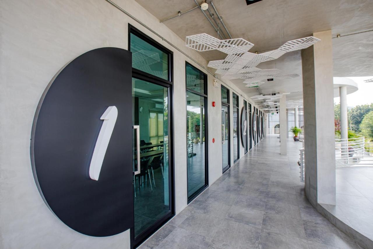 Le Lert Hotel Ratchaburi Exteriér fotografie